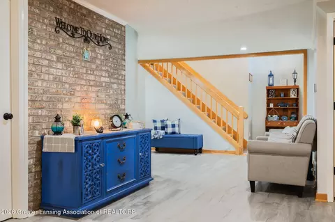 Entry Way - 730 N Eifert Rd, Mason, MI 48854 photo 6 of 13