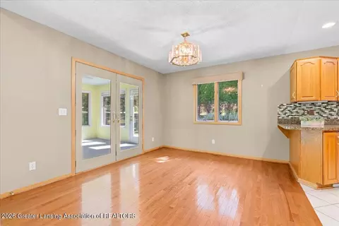 Dining - 519 Looking Glass Glen Dr, Dewitt, MI 48820 photo 1 of 1
