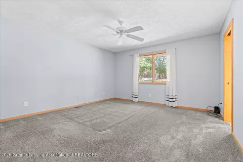 Bedroom - 519 Looking Glass Glen Dr, Dewitt, MI 48820 photo 2 of 3