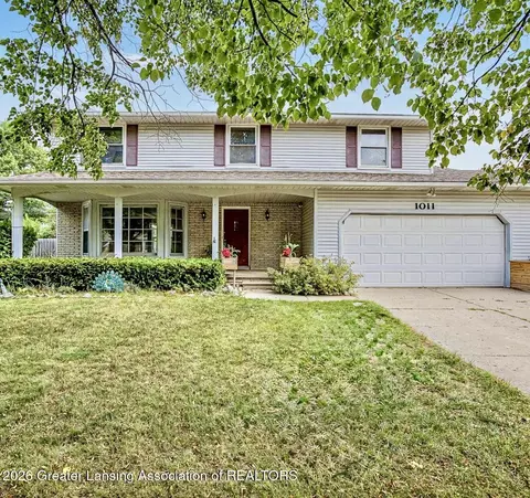 1011 Weston St, Lansing, MI 48917