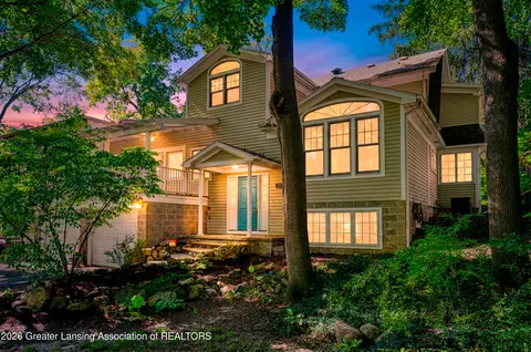648 Sunset Ln, East Lansing, MI 48823