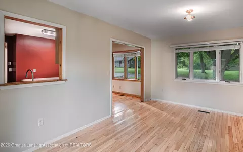 Living - 412 Lake St, Bellevue, MI 49021 photo 3 of 3
