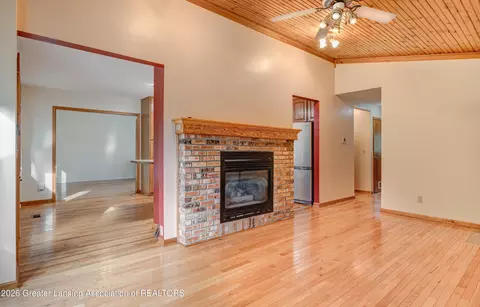 Living - 412 Lake St, Bellevue, MI 49021 photo 1 of 3