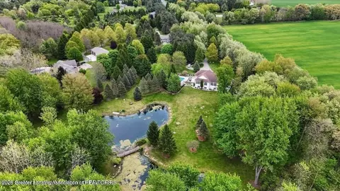 View/Area - 1800 Wilderness Dr, Dewitt, MI 48820 photo 4 of 16