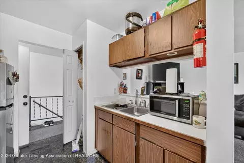 Kitchen - 4400 Chadburne Dr, Lansing, MI 48911 photo 2 of 4