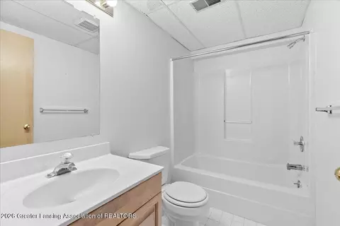 Bath - 1013 Turner Rd, Dewitt, MI 48820 photo 3 of 3