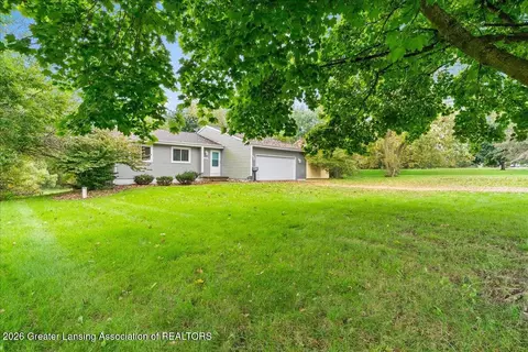 Exterior - 1013 Turner Rd, Dewitt, MI 48820 photo 3 of 6