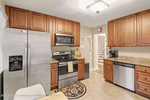 Kitchen - 318 E Rouse St, Lansing, MI 48910 photo 2 of 2