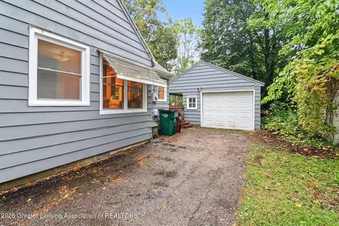 Exterior - 318 E Rouse St, Lansing, MI 48910 photo 1 of 7