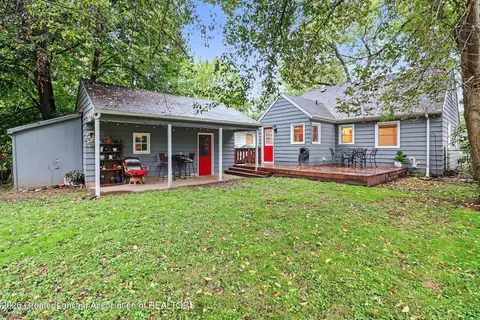 Exterior - 318 E Rouse St, Lansing, MI 48910 photo 4 of 7
