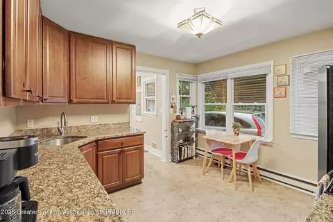 Kitchen - 318 E Rouse St, Lansing, MI 48910 photo 1 of 2