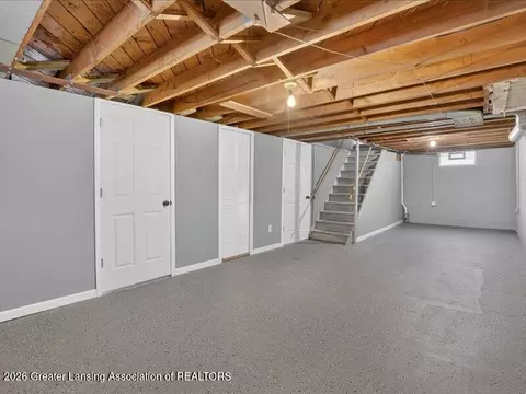 Entry Way - 441 N Roessler St, Monroe, MI 48162 photo 4 of 4