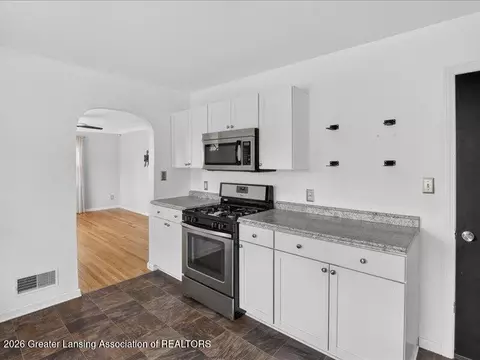 Kitchen - 441 N Roessler St, Monroe, MI 48162 photo 3 of 6