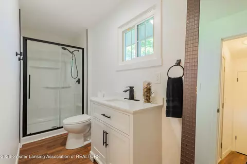Bath - 125 E Howell Rd, Mason, MI 48854 photo 2 of 2