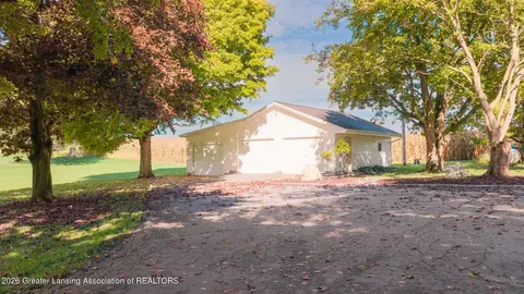 Exterior - 125 E Howell Rd, Mason, MI 48854 photo 4 of 4