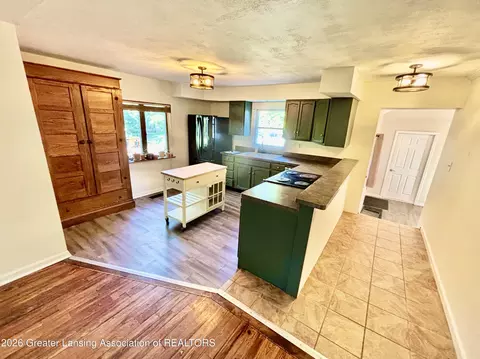 Kitchen - 6510 Creyts Rd, Dimondale, MI 48821 photo 1 of 3