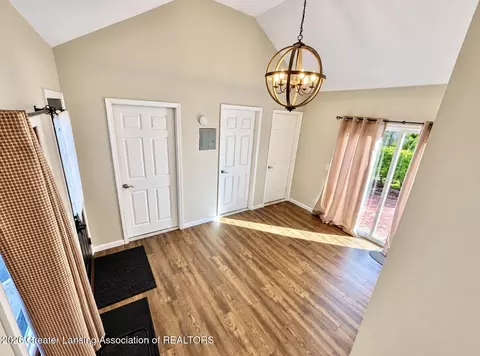 Entry Way - 6510 Creyts Rd, Dimondale, MI 48821 photo 2 of 6