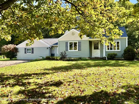 Exterior - 6510 Creyts Rd, Dimondale, MI 48821 photo 9 of 17