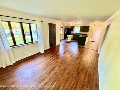 Living - 6510 Creyts Rd, Dimondale, MI 48821 photo 2 of 2