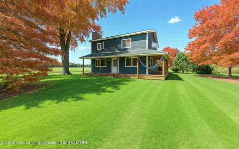 Exterior - 370 W Hayes Rd, Ithaca, MI 48847 photo 2 of 10