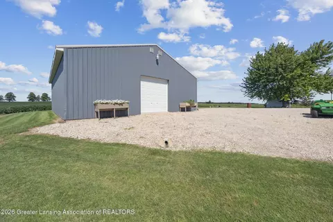 Exterior - 370 W Hayes Rd, Ithaca, MI 48847 photo 3 of 10