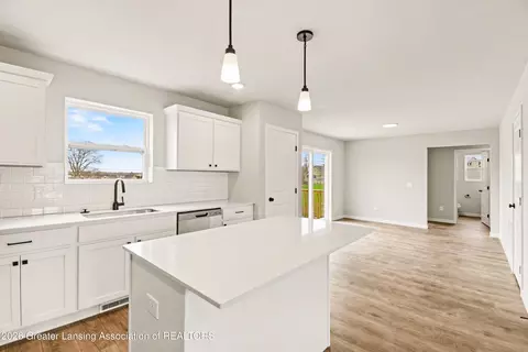 Kitchen - 707 W Windward Way, Perry, MI 48872 photo 3 of 3