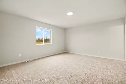 Bedroom - 707 W Windward Way, Perry, MI 48872 photo 2 of 9