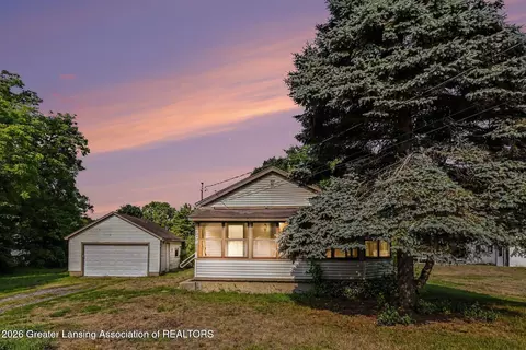 309 Burgess St, Lyons, MI 48851