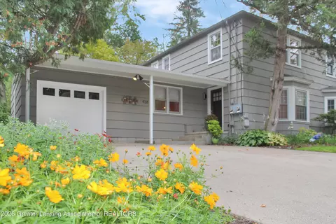 938 Sunset Ln, East Lansing, MI 48823