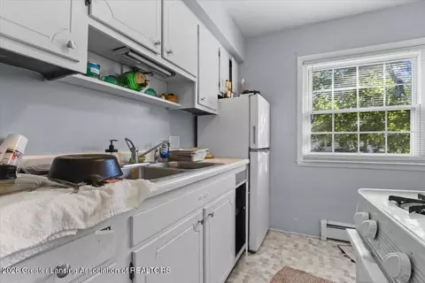 Kitchen - 131 S 8th St, Lansing, MI 48912 photo 3 of 6