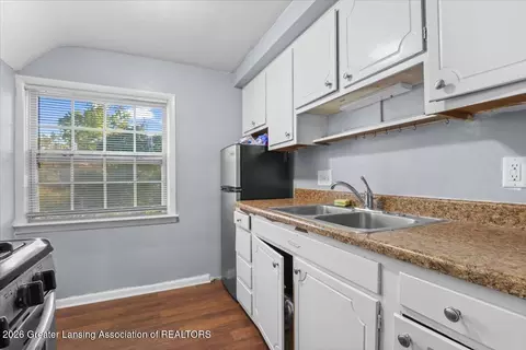 Kitchen - 131 S 8th St, Lansing, MI 48912 photo 6 of 6