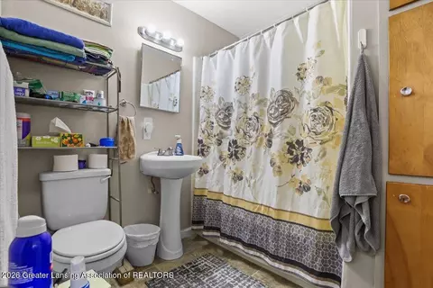 Bath - 131 S 8th St, Lansing, MI 48912 photo 1 of 4