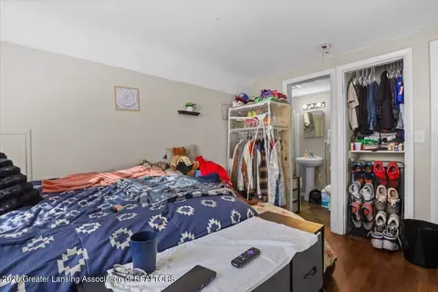 Bedroom - 131 S 8th St, Lansing, MI 48912 photo 6 of 7