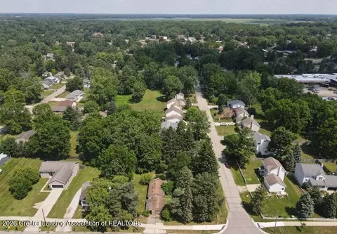 3072 E Lake Lansing Rd, East Lansing, MI 48823