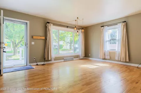 Living - 219 Kipling Blvd, Lansing, MI 48912 photo 1 of 2