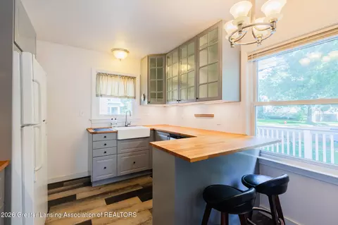 Kitchen - 219 Kipling Blvd, Lansing, MI 48912 photo 1 of 3
