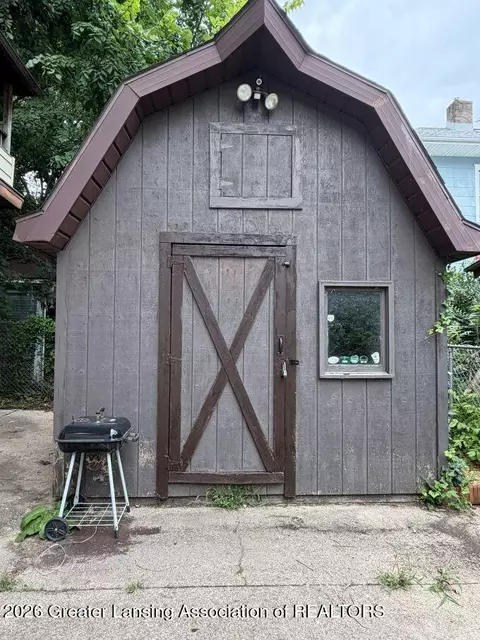 Exterior - 208 Smith Ave, Lansing, MI 48910 photo 3 of 3