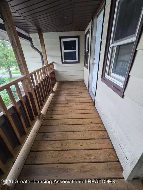Exterior - 208 Smith Ave, Lansing, MI 48910 photo 1 of 3