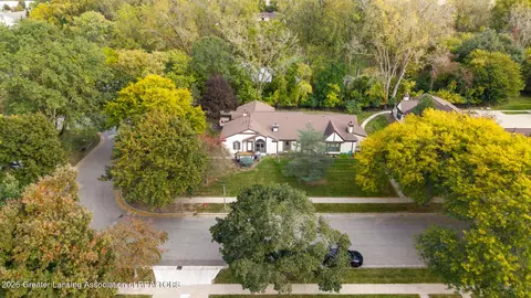 2735 Trudy Ln #2, Lansing, MI 48910