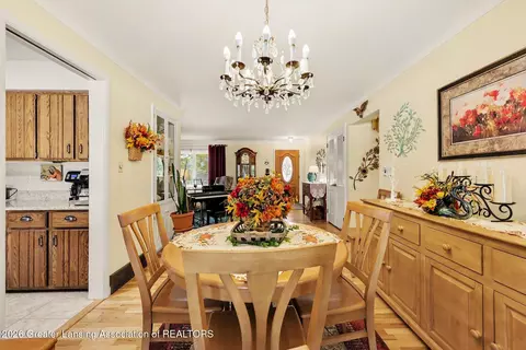 Dining - 837 Ellery Ave, Jackson, MI 49202 photo 2 of 2