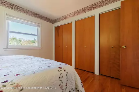 Bedroom - 13541 S Wright Rd, Eagle, MI 48822 photo 2 of 3