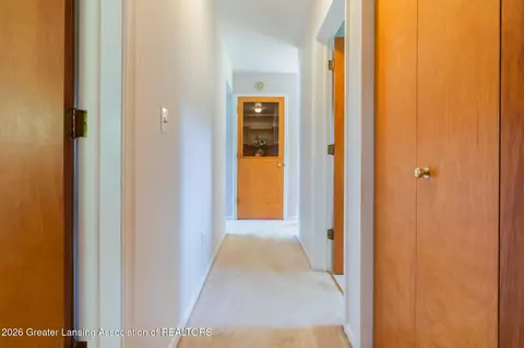Entry Way - 13541 S Wright Rd, Eagle, MI 48822 photo 1 of 2