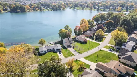 View/Area - 1013 W Geneva Dr, Dewitt, MI 48820 photo 9 of 11