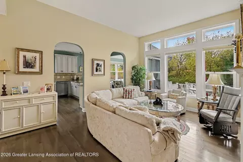 Living - 2425 Turning Leaf Ln, Okemos, MI 48864 photo 2 of 5