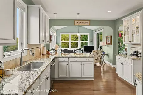 Kitchen - 2425 Turning Leaf Ln, Okemos, MI 48864 photo 2 of 6