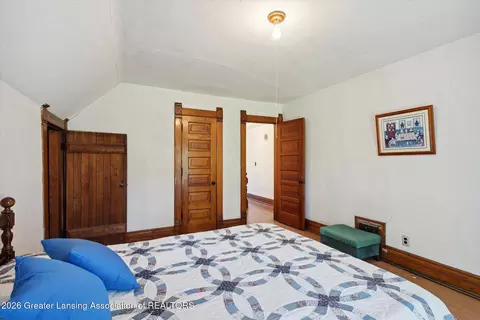 Bedroom - 6491 Oneida Rd, Charlotte, MI 48813 photo 4 of 9