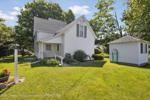 Exterior - 6491 Oneida Rd, Charlotte, MI 48813 photo 3 of 8