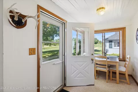 Exterior - 6491 Oneida Rd, Charlotte, MI 48813 photo 2 of 8