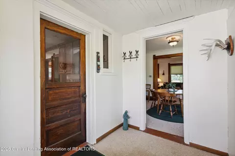 Entry Way - 6491 Oneida Rd, Charlotte, MI 48813 photo 1 of 2
