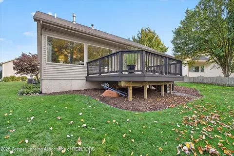 Exterior - 7772 Forest View Dr, Haslett, MI 48840 photo 4 of 7